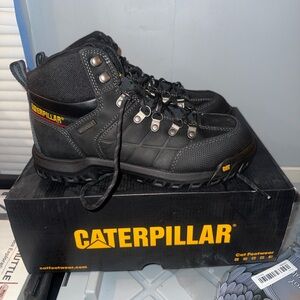 Brand New Caterpillar Steel Toe Work Boots – Size 7.5